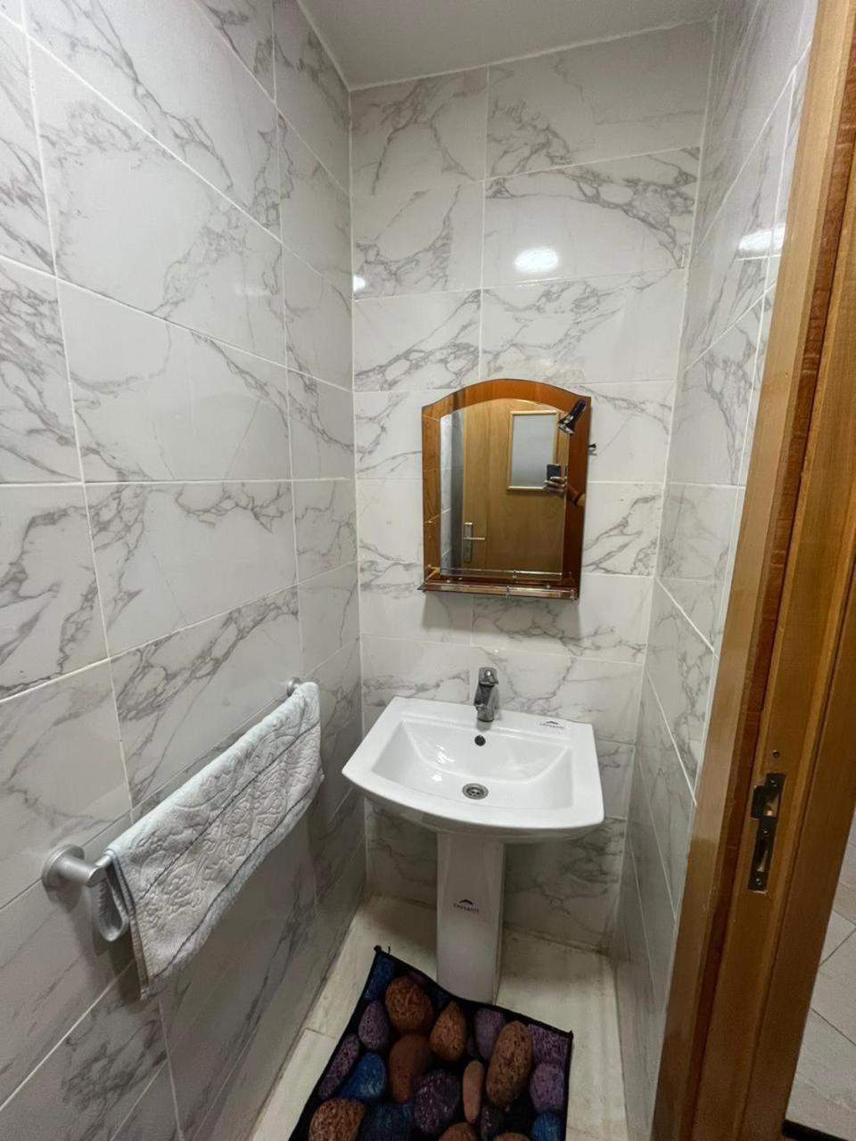 Annour Luxurious & Large Apartment In Oujda Centre Exterior photo